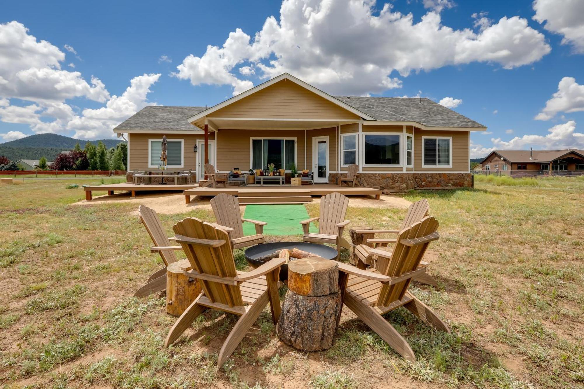 Vistas Bonitas Home With Patio 7 Mi To Snowbowl! フラッグスタッフ エクステリア 写真