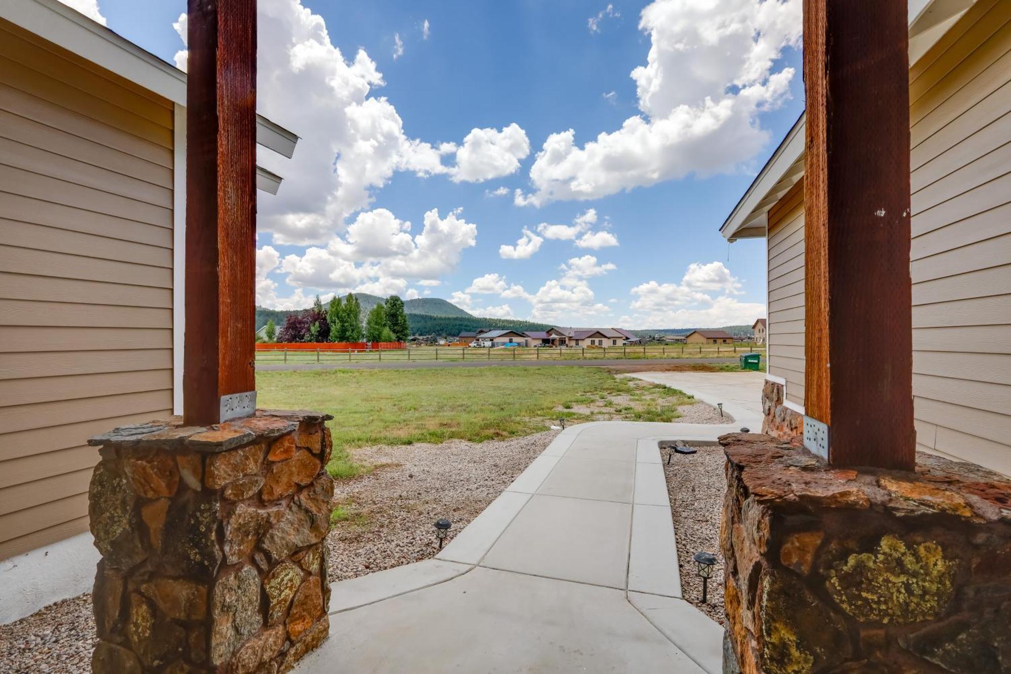Vistas Bonitas Home With Patio 7 Mi To Snowbowl! フラッグスタッフ エクステリア 写真